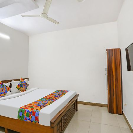Fabexpress Korner Inn - Sivaji Park Visakhapatnam Eksteriør billede